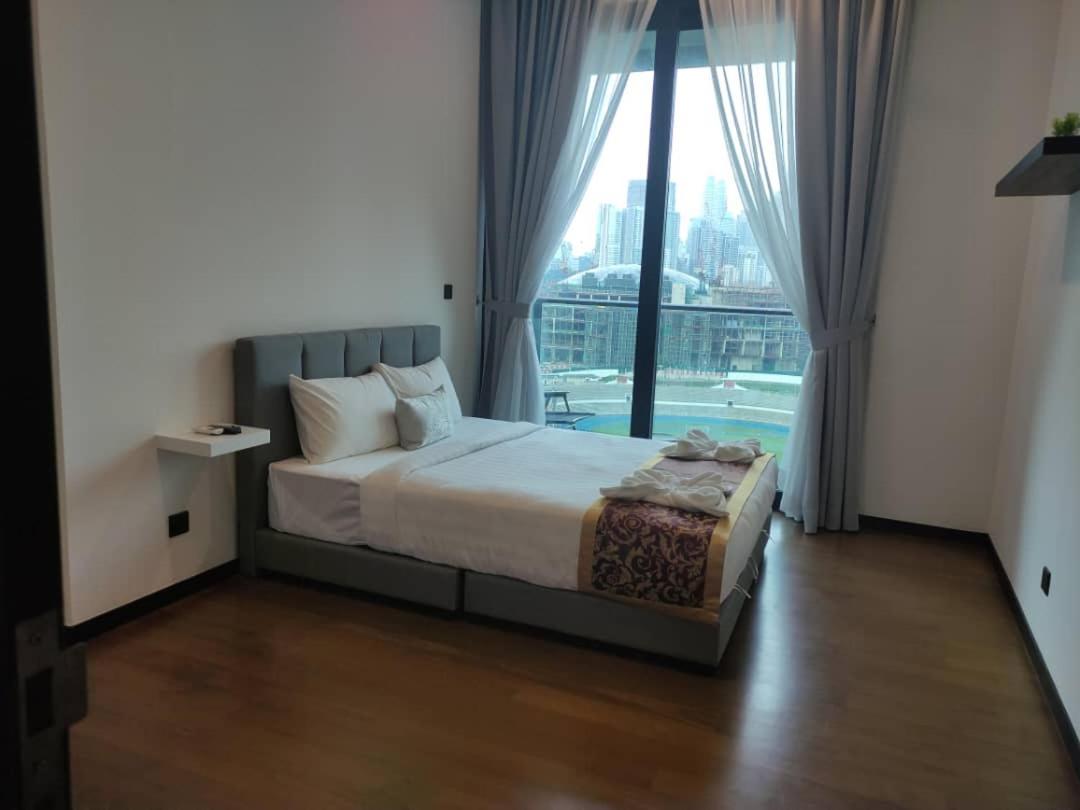 Opus Apartment
